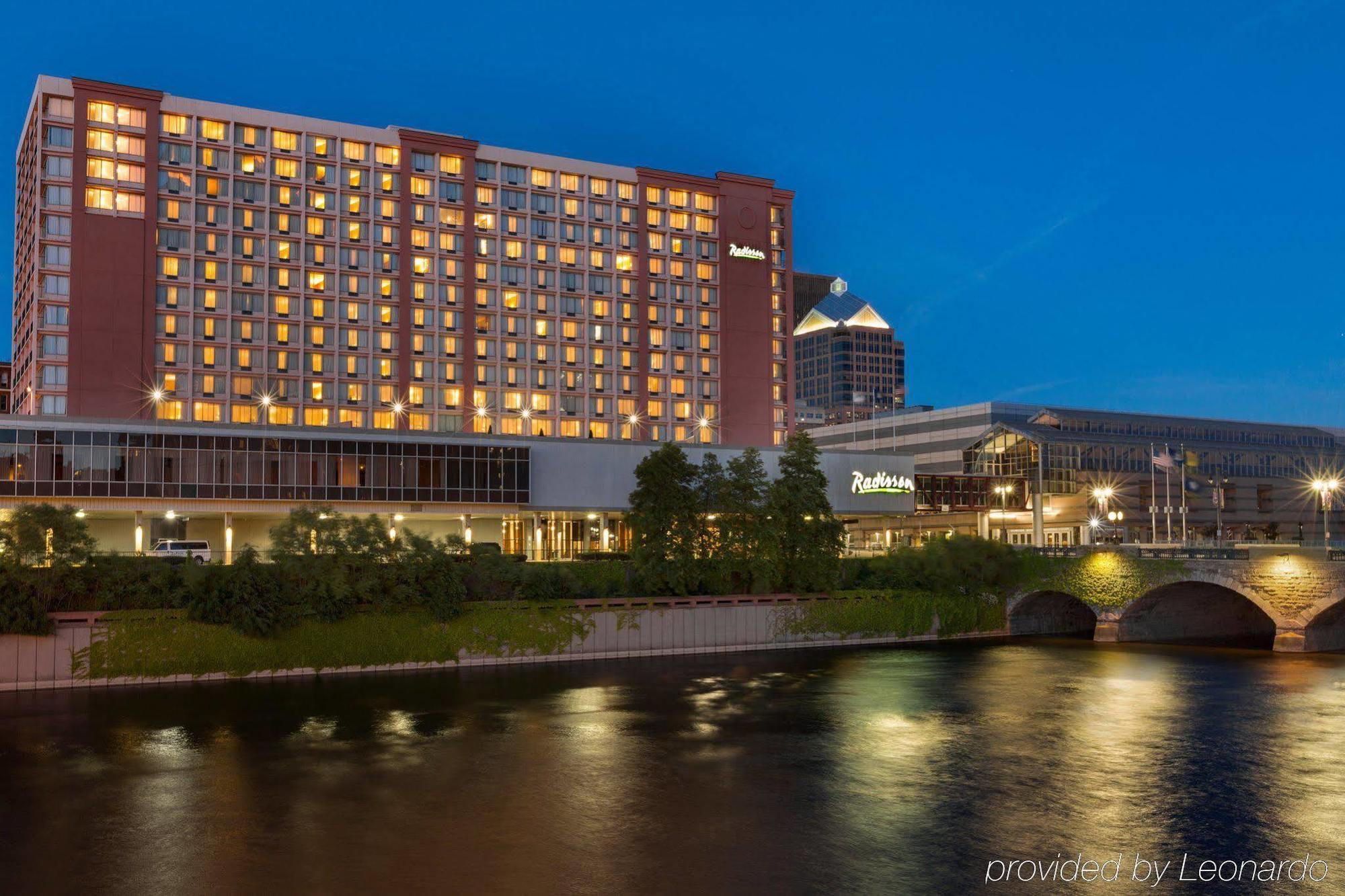 Rochester Riverside Hotel Exterior photo