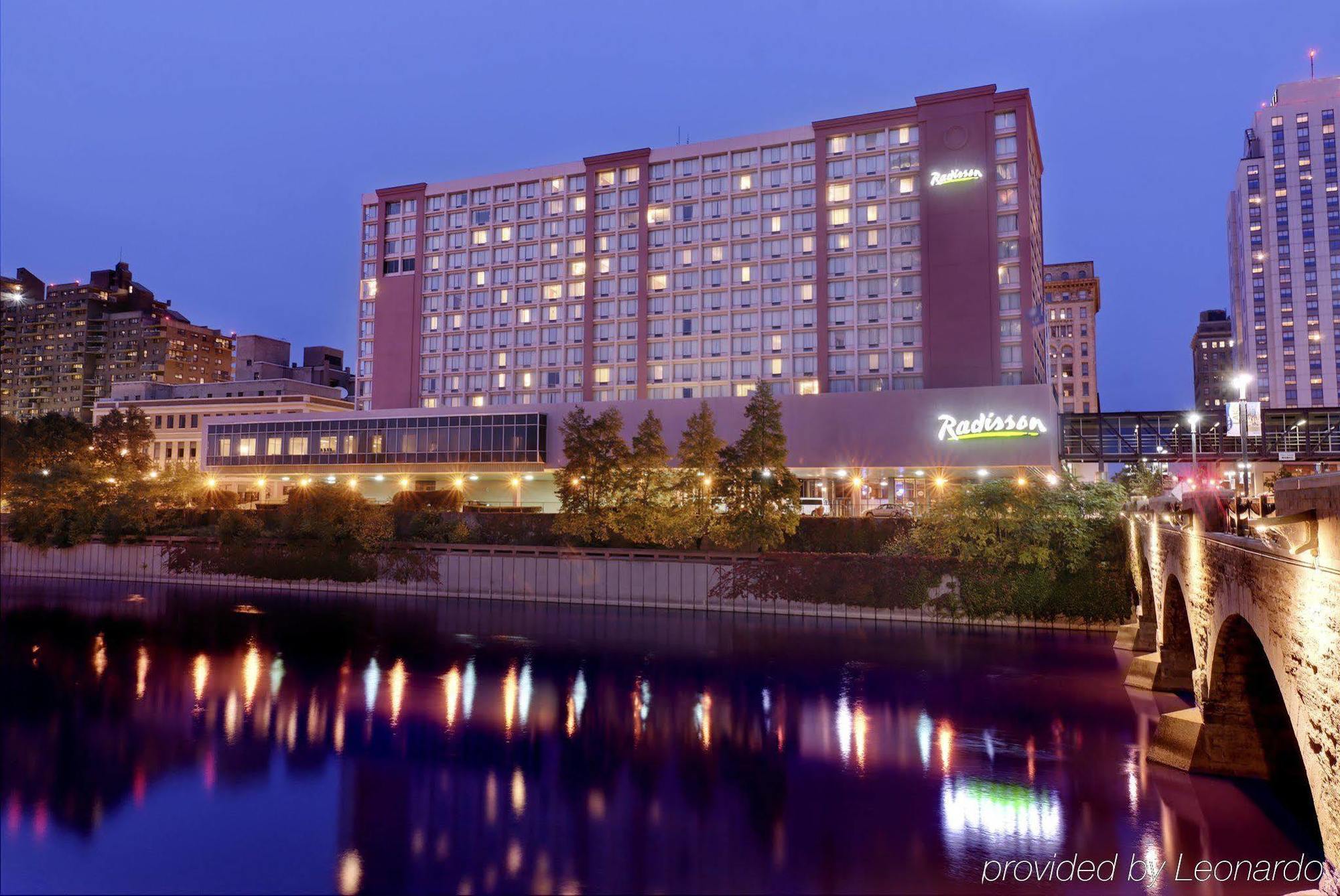 Rochester Riverside Hotel Exterior photo