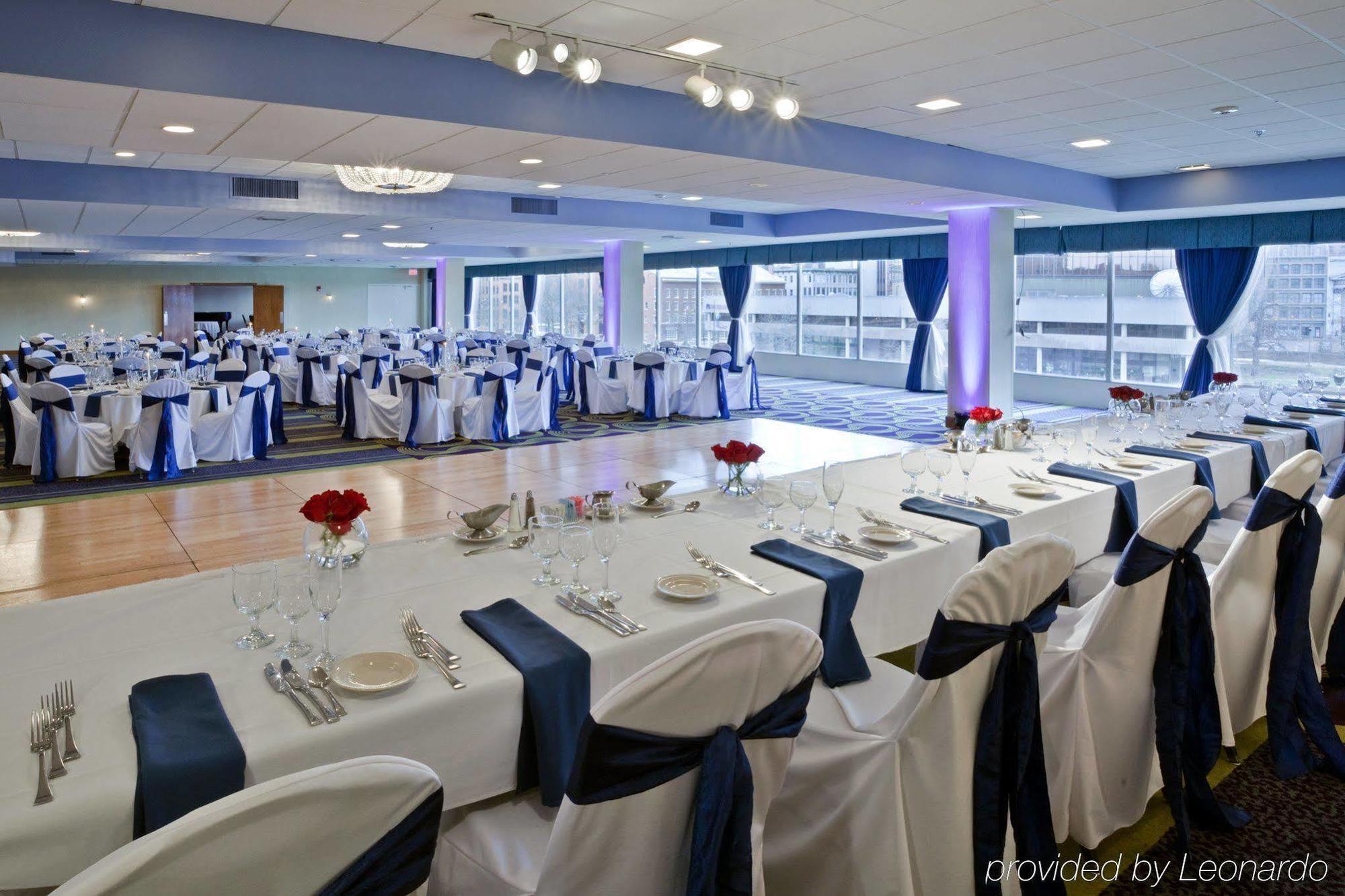 Rochester Riverside Hotel Restaurant photo